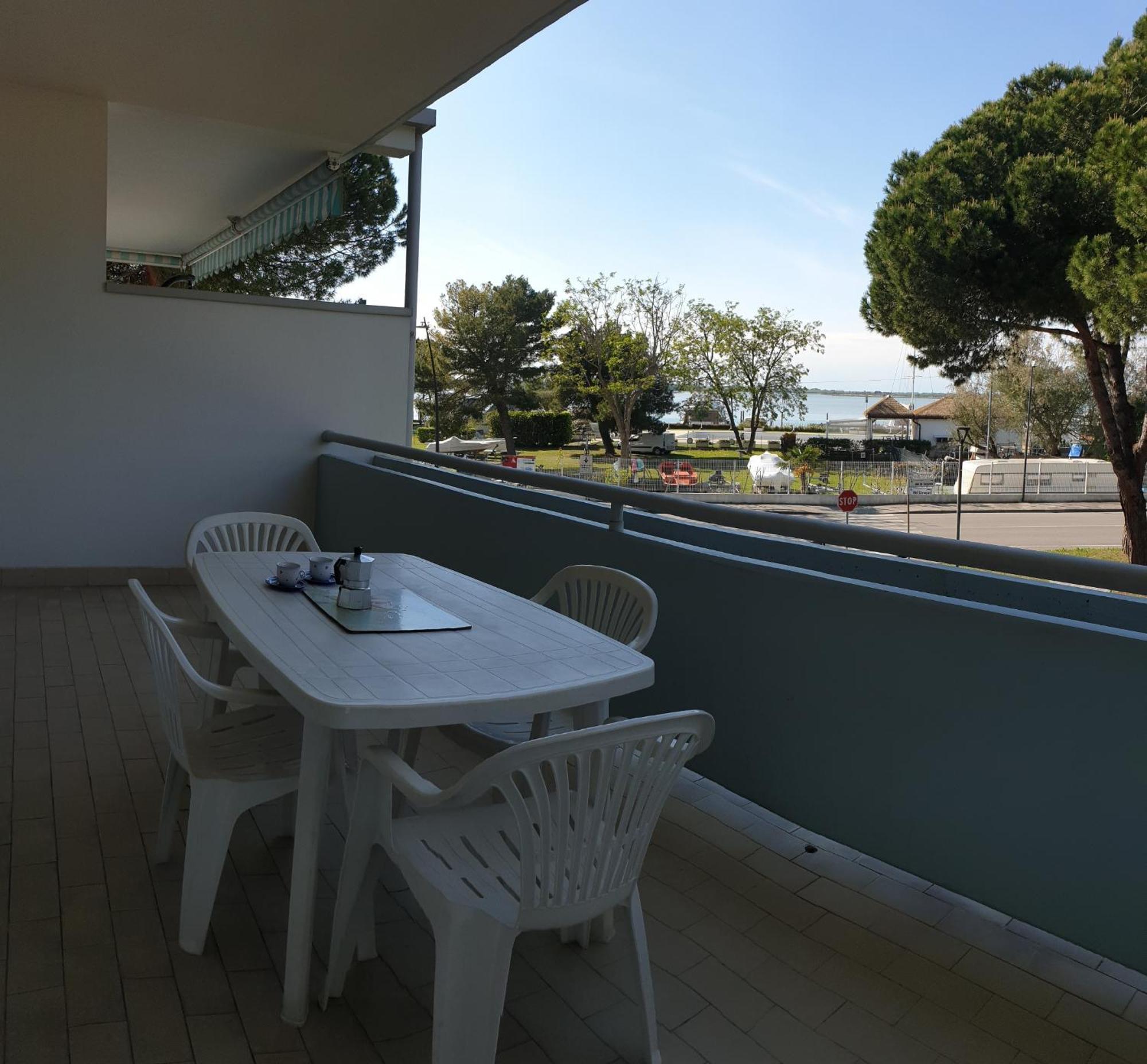 Le Caravelle Apartment Бибионе Екстериор снимка