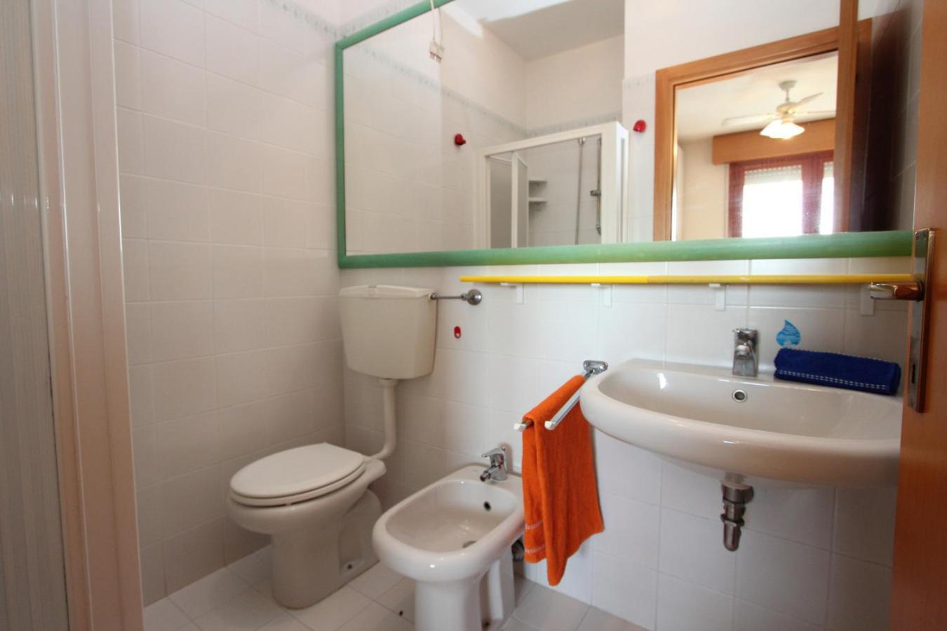 Le Caravelle Apartment Бибионе Екстериор снимка